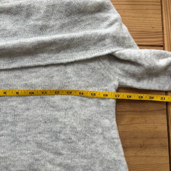 Mossimo Supply Co Gray Off-the-Shoulder Sweater - Picture 9 of 10